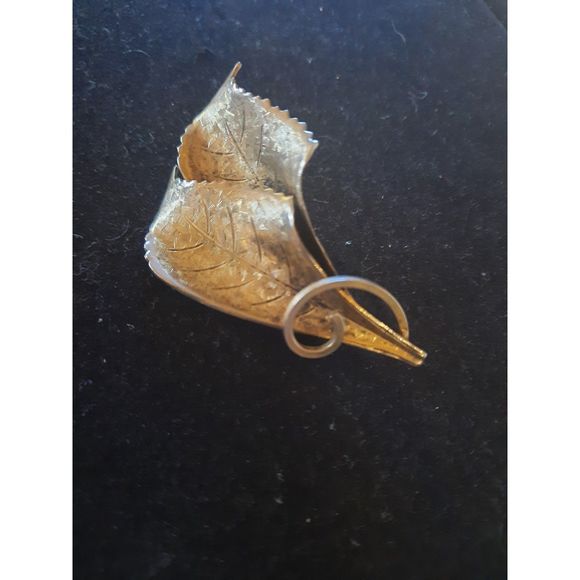 Vintage Silver Tone Double Leaf Pin Brooch - Picture 2 of 6